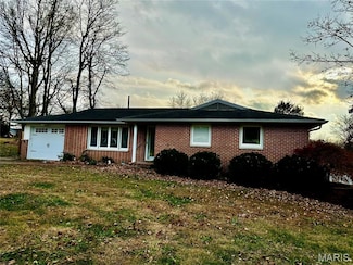 1201 Cherokee St, Jackson, MO 63755