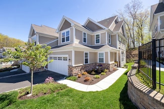 20 Hunting Ridge Ln Unit 20, Bethel, CT 06801