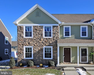 738 Farmwood Ln, Lebanon, PA 17042