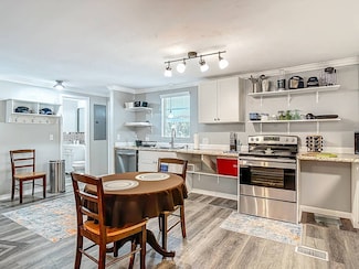 13 Royal Palm Cir, Port Orange, FL 32127