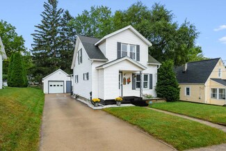 417 Parker Ave, Kalamazoo, MI 49001