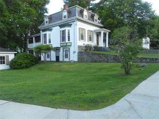 305 Vinton St, Melrose, MA 02176