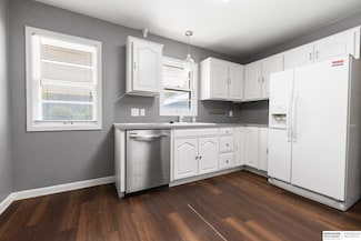 6931 Binney St, Omaha, NE 68104