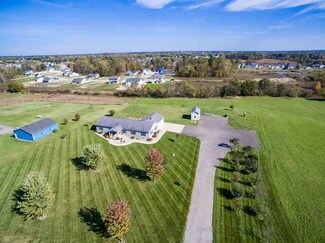 409 S Hill Rd, Avilla, IN 46710