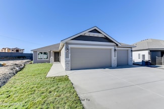 607 Vineyard St Unit (Phase 2 Lot 25) Spe, Grandview, WA 98930