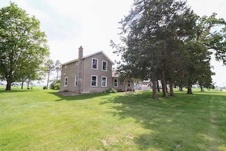 W21081 Cox Rd, Galesville, WI 54630