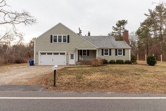 44 Aucoot Rd, Mattapoisett, MA 02739
