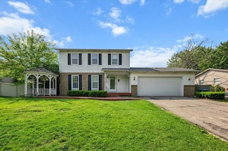 2144 Stanford Dr SE, Grand Rapids, MI 49508