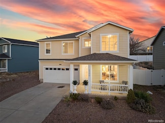 2200 Meadowlark Ln, Pueblo, CO 81008