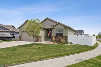 5409 47th Ave S, Fargo, ND 58104