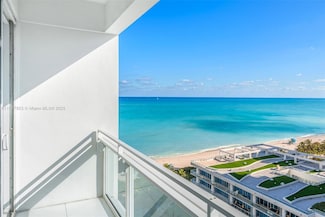 6801 Collins Ave Unit PH01-PH02, Miami Beach, FL 33141