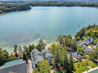 281 Victorian Village Dr, Elkhart Lake, WI 53020