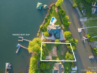 7984 Cherry Point Dr, Denver, NC 28037