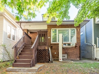 2435 N Monticello Ave, Chicago, IL 60647