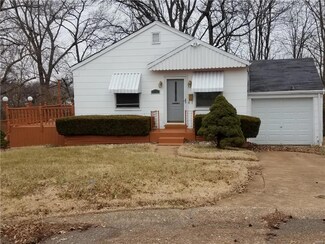 7403 Greenport Dr, Saint Louis, MO 63136