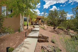 113 Cantera Cir, Santa Fe, NM 87501