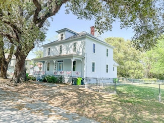 1110 N Pasteur St, New Bern, NC 28560