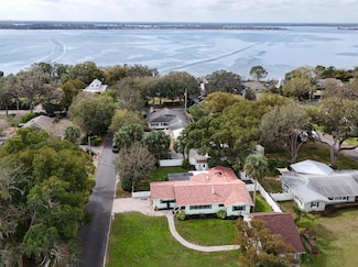 580 Page Ln, Mount Dora, FL 32757