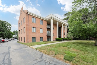 31 Church Green Unit 101, Taunton, MA 02780