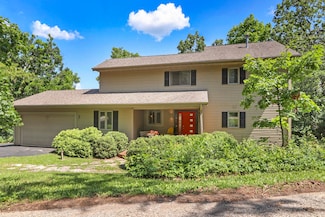 241 Bayview Rd, Williams Bay, WI 53191
