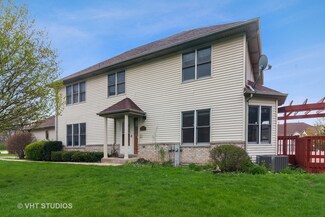 903 Thornwood Ct Unit 1, Saint Charles, IL 60174