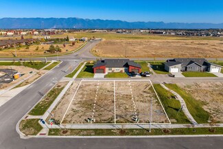 627,629,631,633 Holstein Way, Kalispell, MT 59901