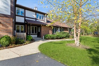 1068 Shermer Rd Unit DE, Glenview, IL 60025