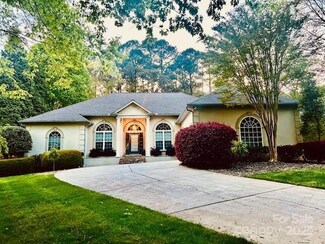 2587 Penngate Dr, Sherrills Ford, NC 28673