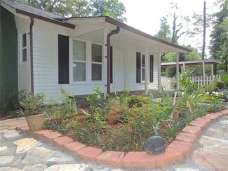 210 Oakland Dr, Lowell, NC 28098