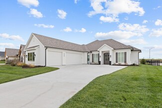 6400 Cobble Creek Dr, Columbia, MO 65201