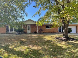 7 Sheryl Dr, Fairview Heights, IL 62208