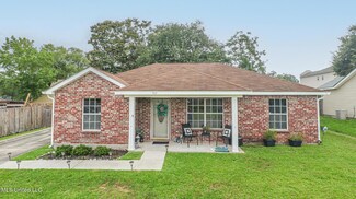 942 Mary Ruth Dr, Gulfport, MS 39507