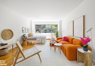 330 E 49th St Unit 4B, New York, NY 10017