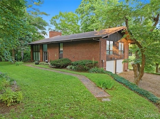 47 Weslake Dr, Fairview Heights, IL 62208