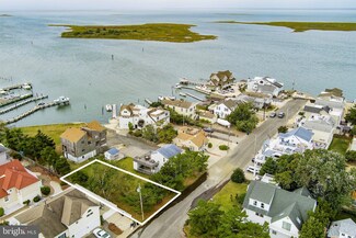 2 W 29th St, Beach Haven, NJ 08008