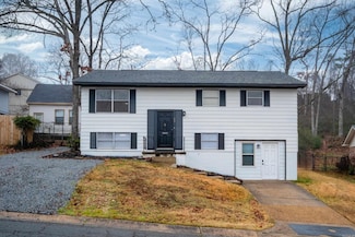 73 White Oak Ln, Little Rock, AR 72227