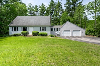 16 Giordani Ln, Sandown, NH 03873