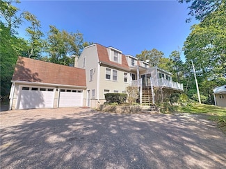 82 Potter Hill Rd, Westerly, RI 02891