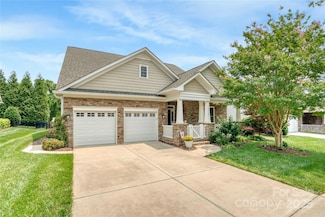 12910 Meetinghouse Dr, Cornelius, NC 28031