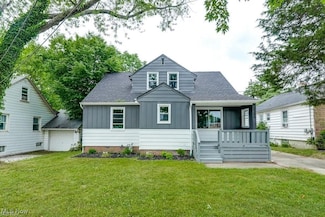 2306 Rockefeller Rd, Wickliffe, OH 44092