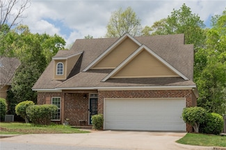 1714 Vfw Rd, Auburn, AL 36832