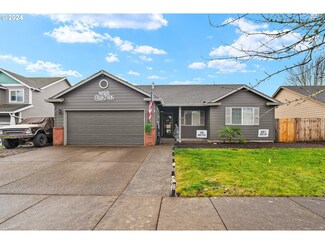 2242 SW Kauer Dr, McMinnville, OR 97128