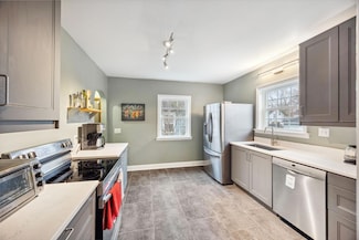 4007 Dupont Ave N, Minneapolis, MN 55412