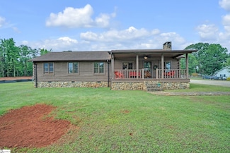 60 Lakeside Dr, Lyman, SC 29365
