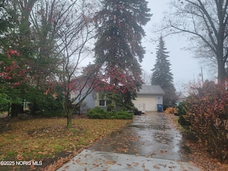 1537 Wilmore Dr, Toledo, OH 43614