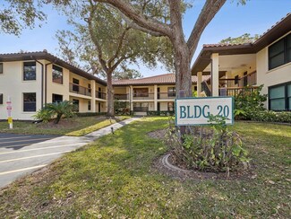 2009 Hammock Pine Blvd Unit B2009, Clearwater, FL 33761
