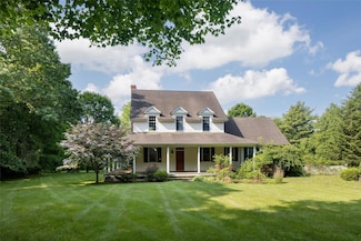 28 Oak Hill Rd, Amenia, NY 12501