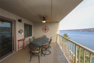 108 Cliffside Dr, Canandaigua, NY 14424