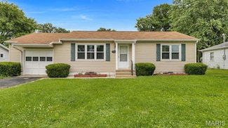 115 Frey Ln, Fairview Heights, IL 62208