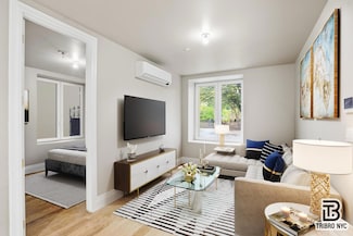 129 Russell St Unit 1R, Brooklyn, NY 11222